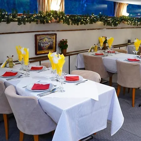 Diana Cruises Bateau-hôtel Budapest